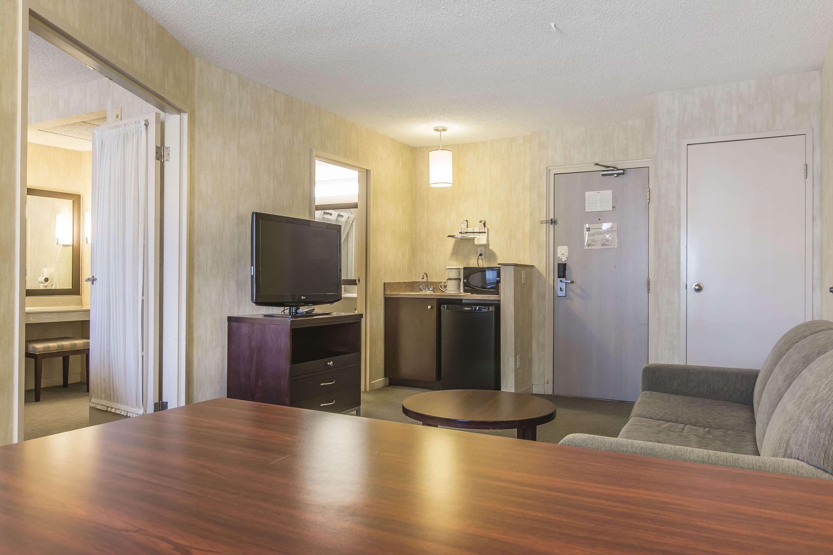 Residence Inn By Marriott Laval Exterior photo