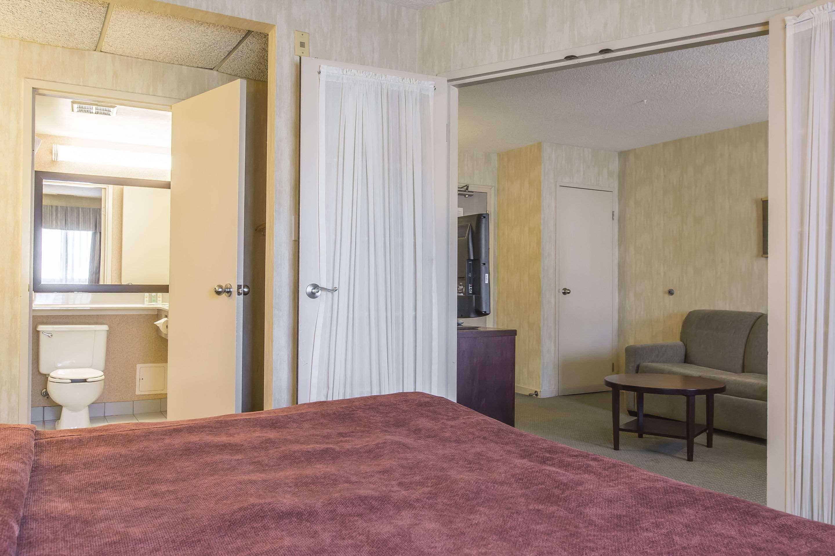 Residence Inn By Marriott Laval Exterior photo