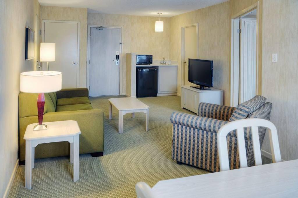 Residence Inn By Marriott Laval Exterior photo