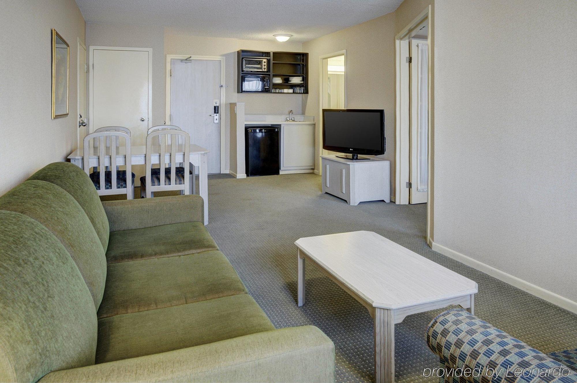 Residence Inn By Marriott Laval Room photo